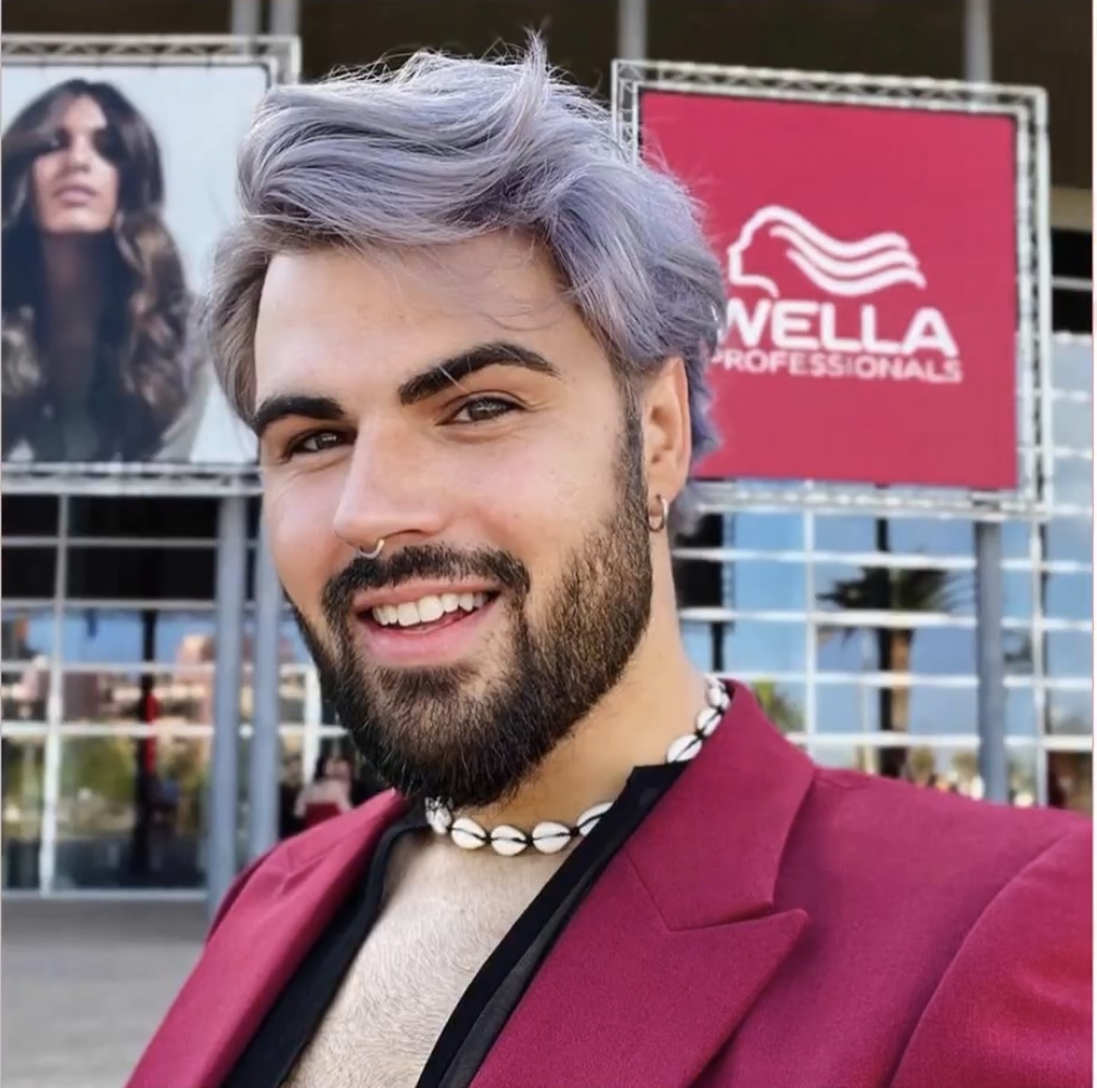 Уніформа співробітників компанії Wella Professionals