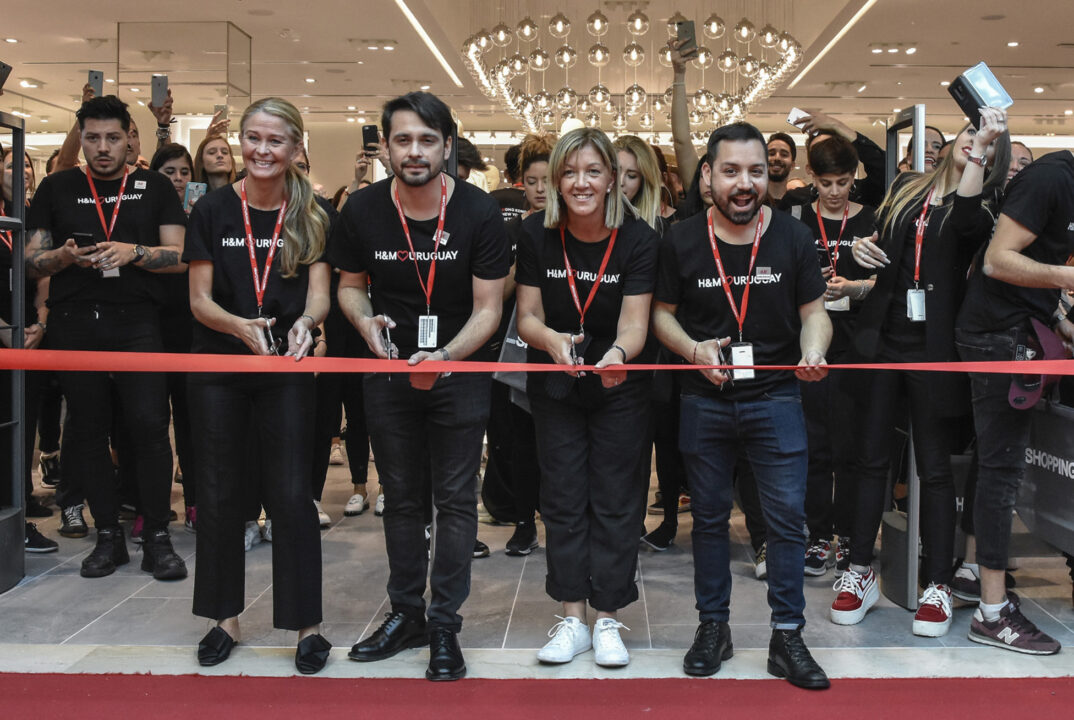 Корпоративна уніформа робітників H&M